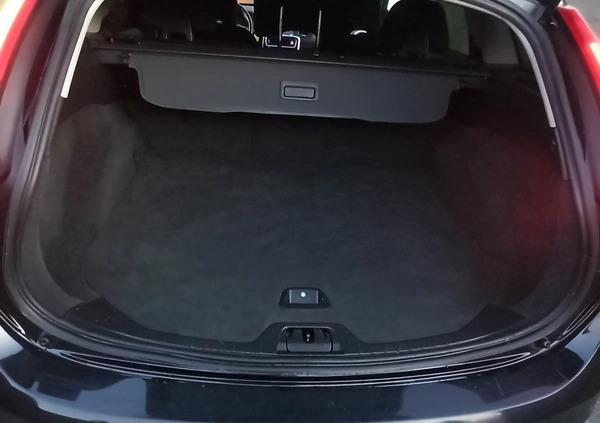 Volvo V60 cena 31600 przebieg: 233114, rok produkcji 2013 z Choszczno małe 596